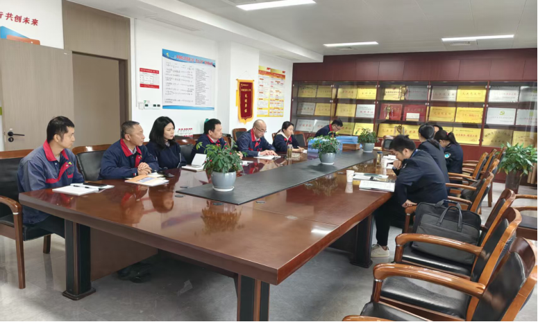 市衛(wèi)生監(jiān)督所到公司開(kāi)展專項(xiàng)檢查 市衛(wèi)生監(jiān)督所到公司開(kāi)展專項(xiàng)檢查